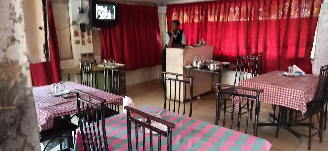 Jins & Jimmy Hotel - 3