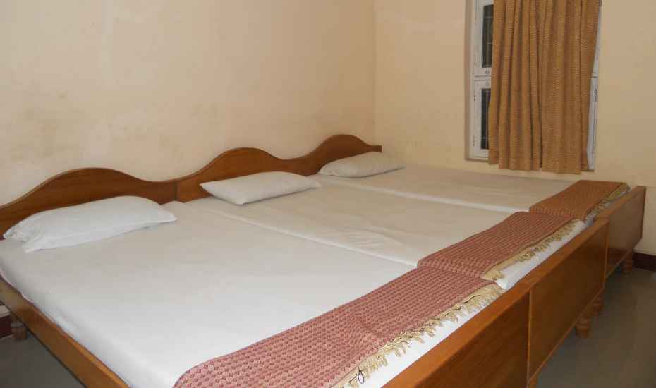 Jins & Jimmy Hotel - 4