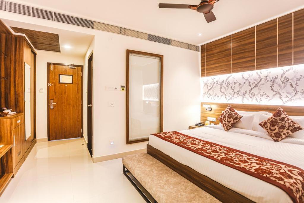 Surendra Trident - 4