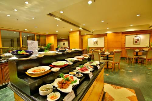 Gokulam Park Hotel Kochi - 3