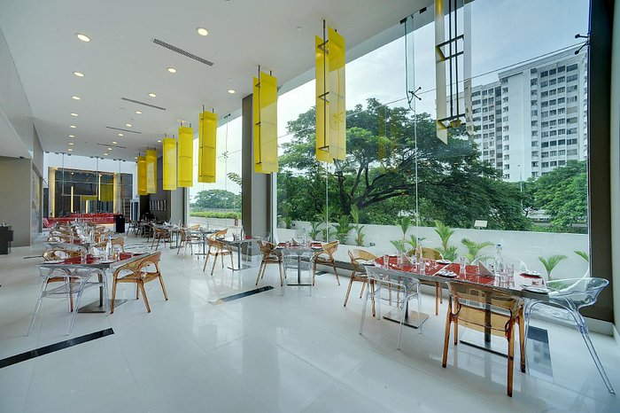 Keys Select Kochi by Lemon Tree Hotels - 2