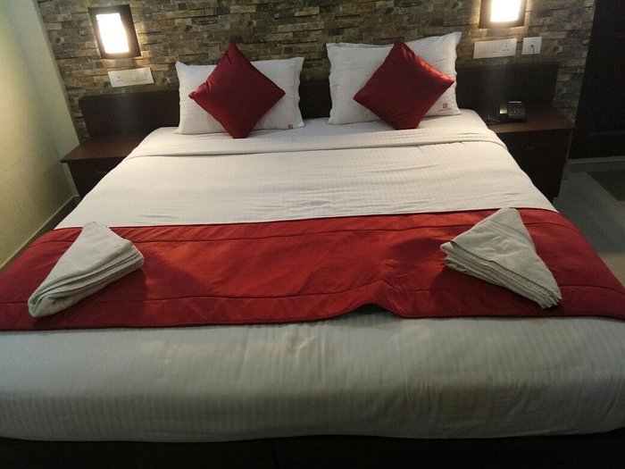 North Centre Hotel - 4