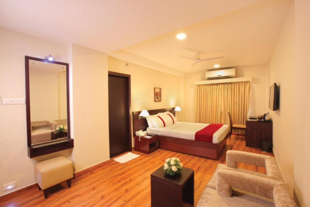 Broad Bean Hotel Kochi - 4