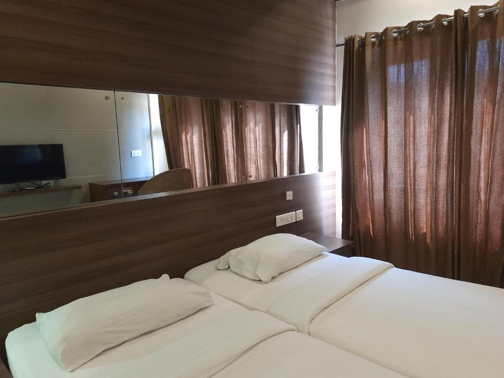 Hotel Palmyra Grand Inn - Cochin - 4