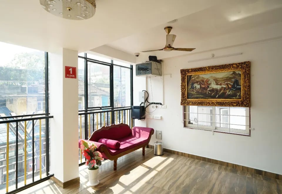 HOTEL WHITE HOUSE COCHIN - 2