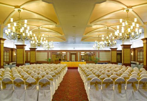 Abad Plaza Hotel, MG Road, Cochin - 3