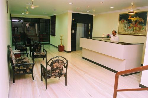 Hotel Srinivas - 2