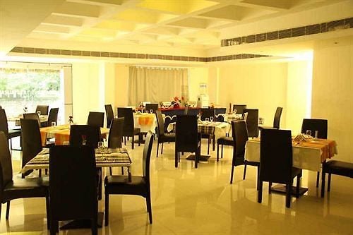 Capital O 15092 Kavitha International - 3