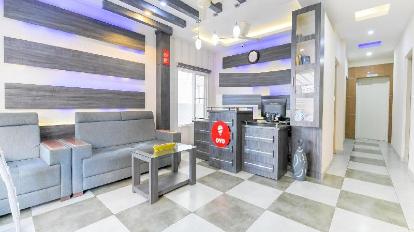 HOTEL REEGATE INN - 2