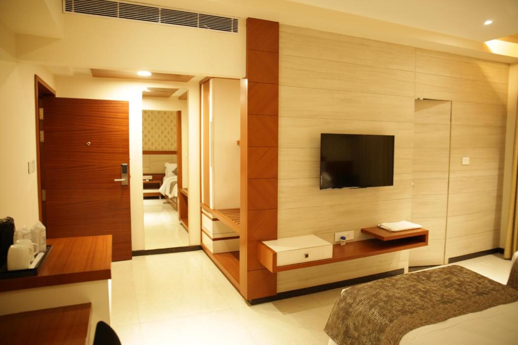 The Connect Inn Hotel - 4