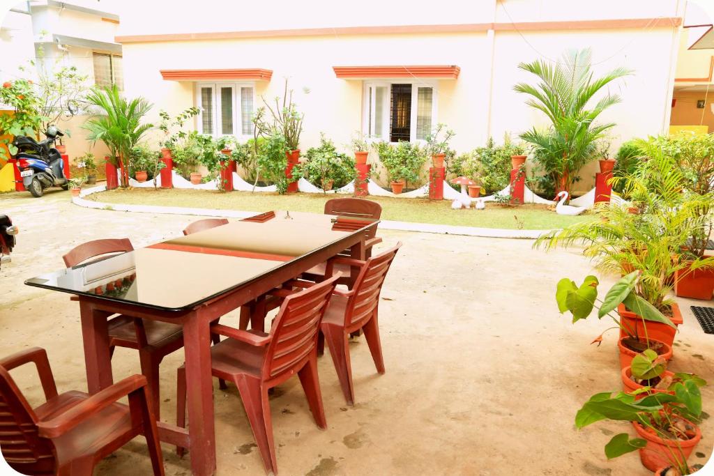 Fort Garden Residency - 2