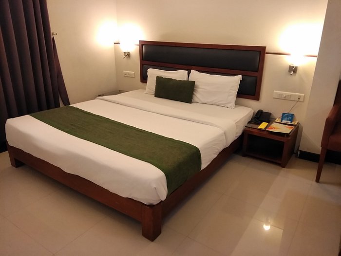 Hotel Marina Residency - 4