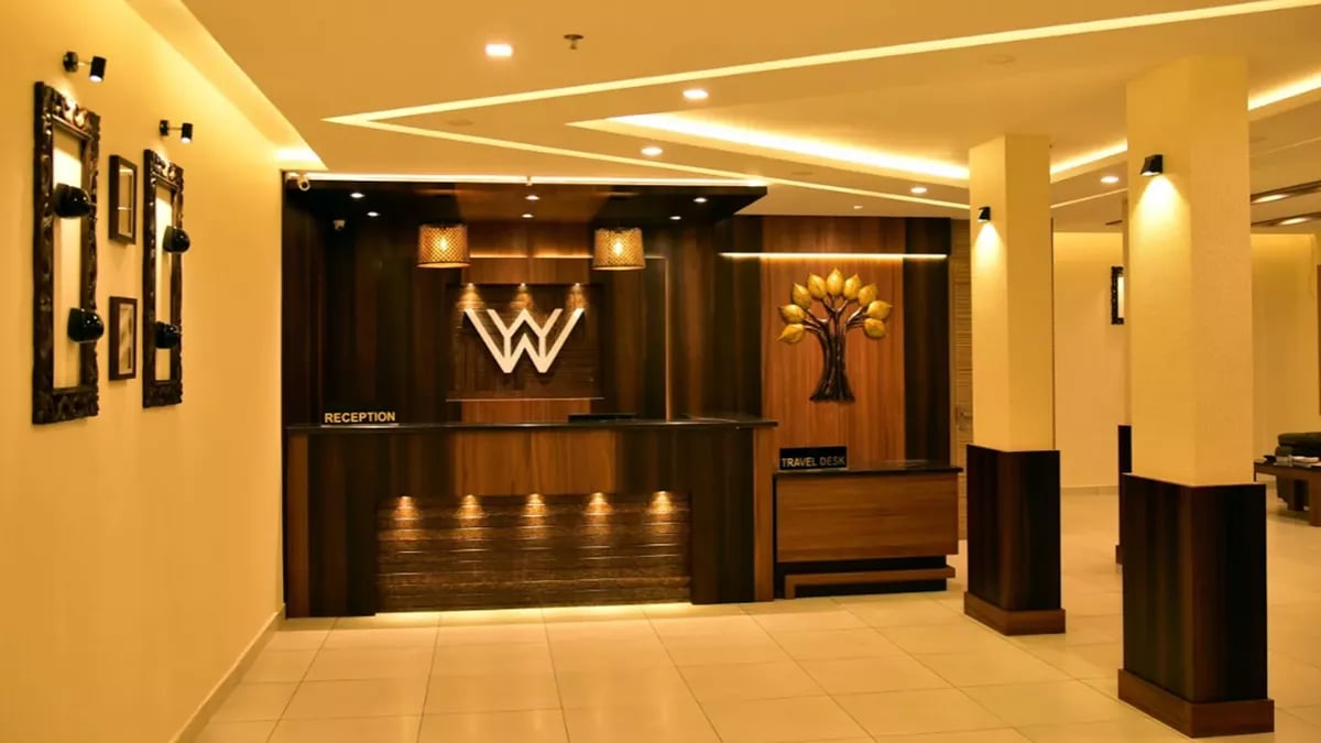 WHITE SUITE HOTEL - 2