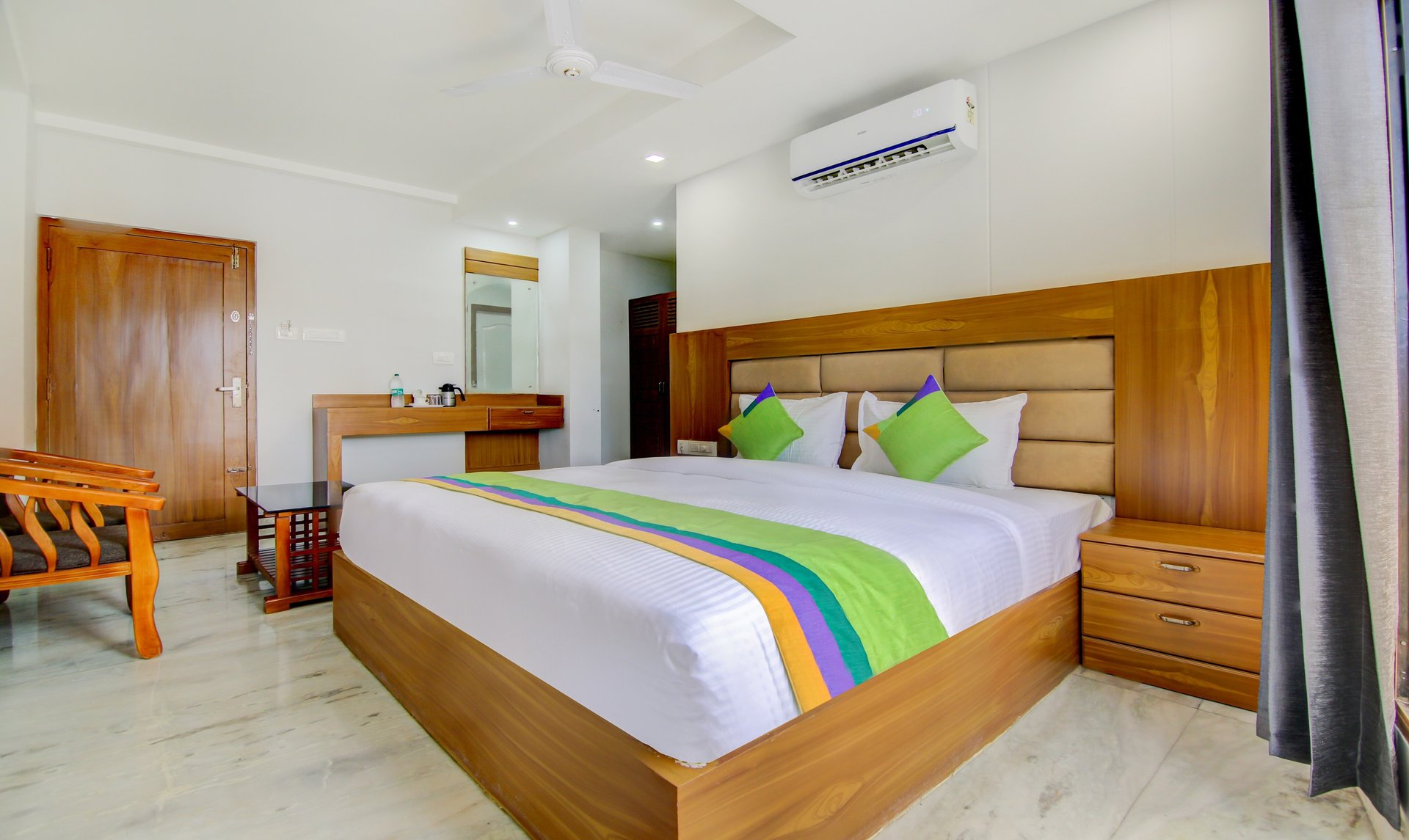 Hotel Central Gate - 4