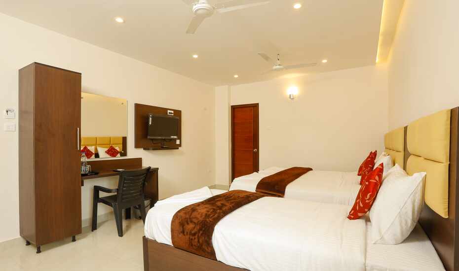 Hotel Harish - 4