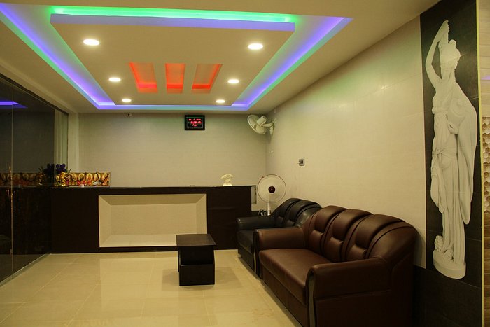 Hotel Royal Residency - 3