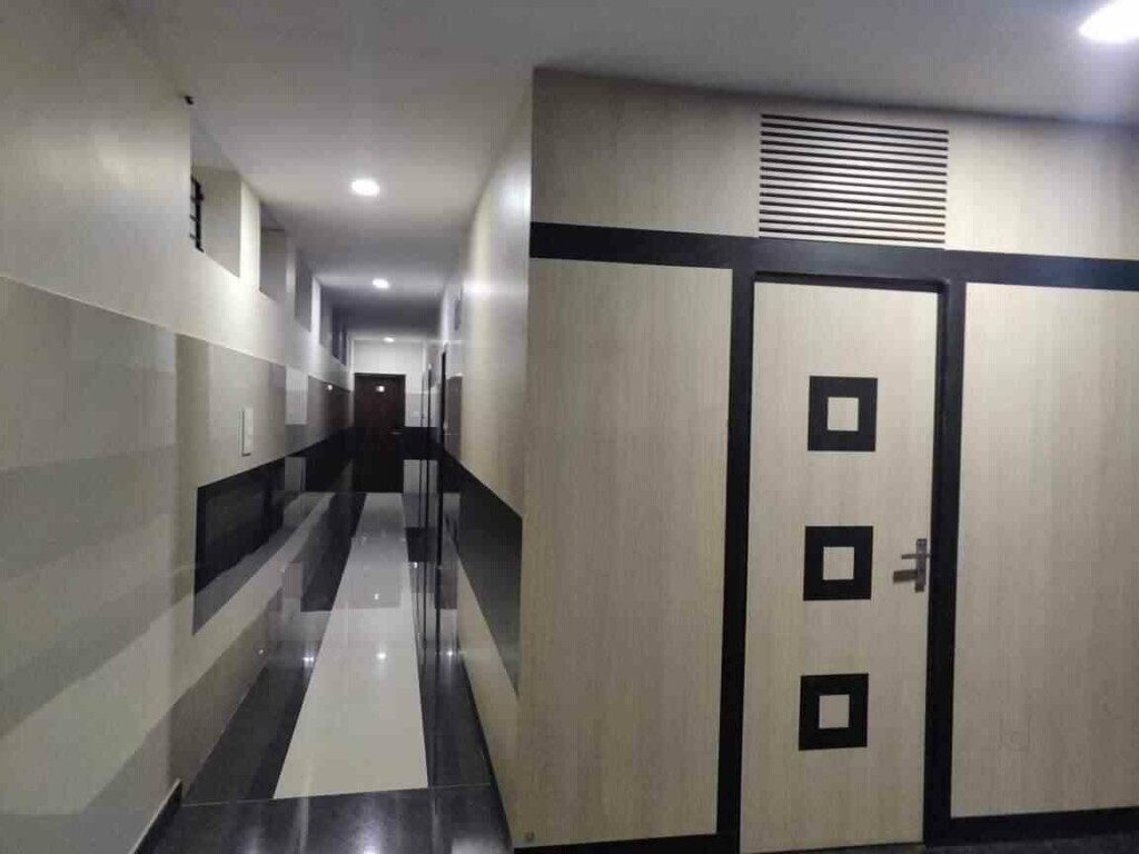 Hotel MBJ Inn - Temple View - 2