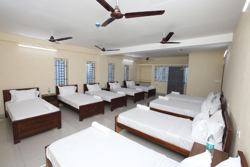 Hotel Aalayam Kancheepuram (Yatri Nivas) - 4