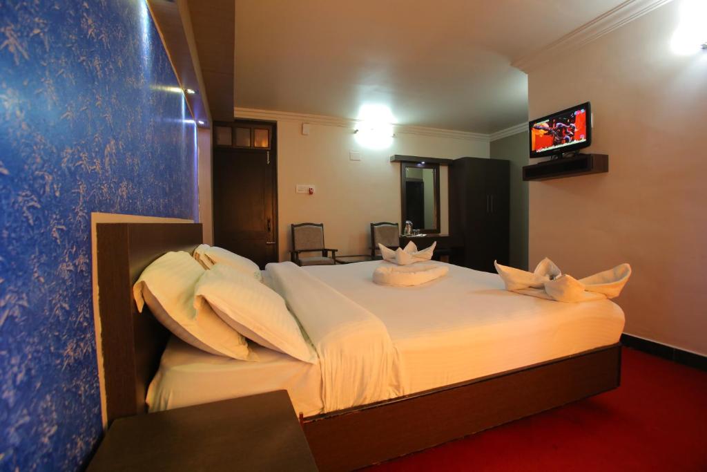 Hotel City Palace - 3