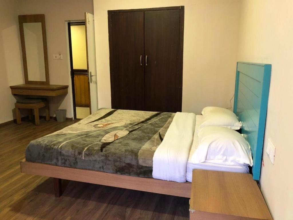 Hotel Preethi Palace - 4