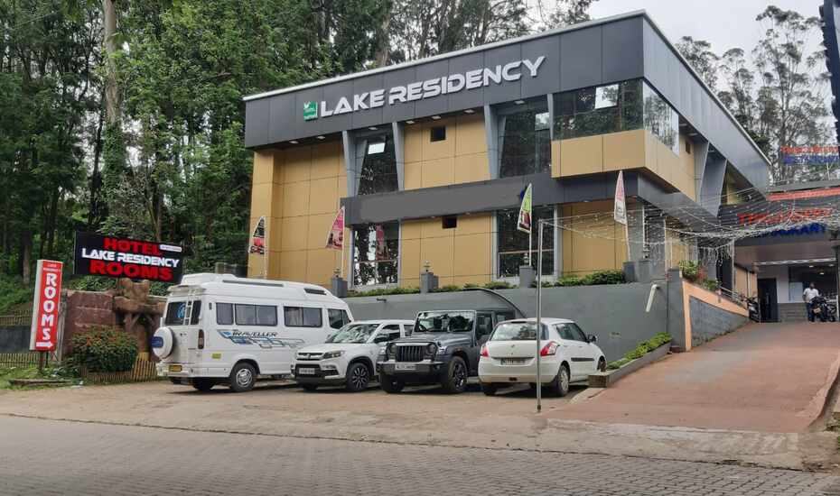 One Hotel Lake Residency