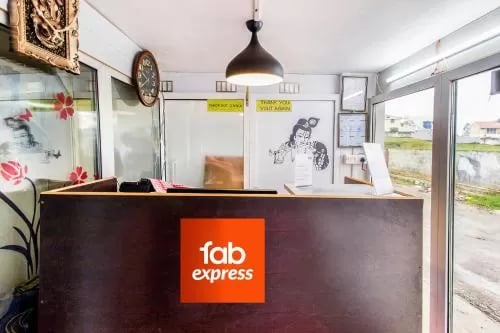 FabExpress Grand Castle Hill Resorts - Hotel - 2