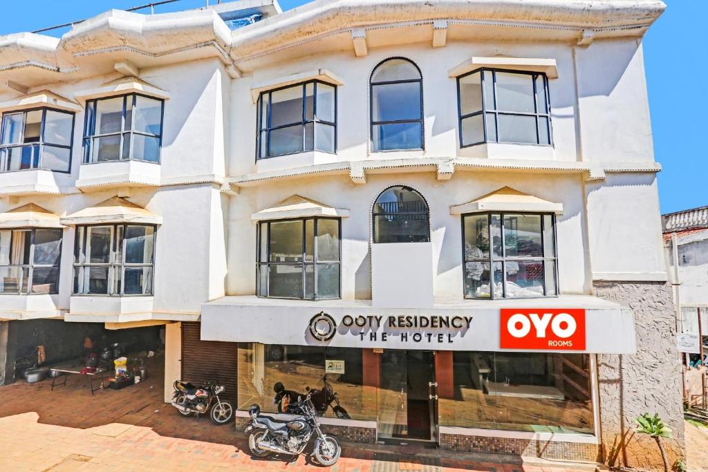 FabExpress Ooty Residency