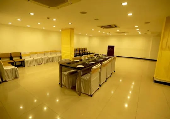 Jade Garden Hotel - 3