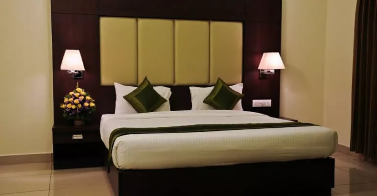 Hotel Golden Castle - 4