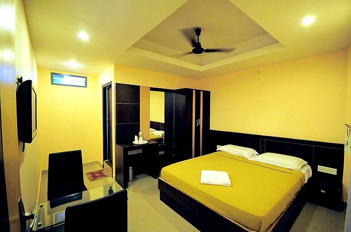 Hotel Shastri Paradise - 4