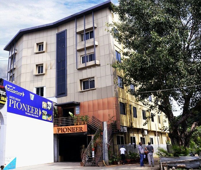 Super OYO 8646 Mahendra Hotel