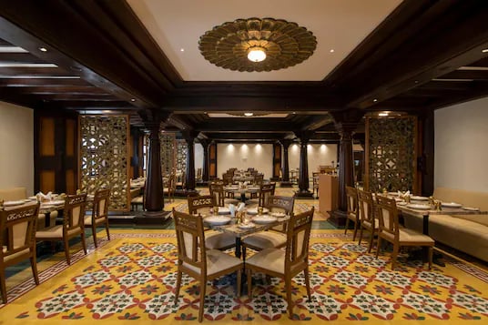 The President Hotel, Kumarapark - 4