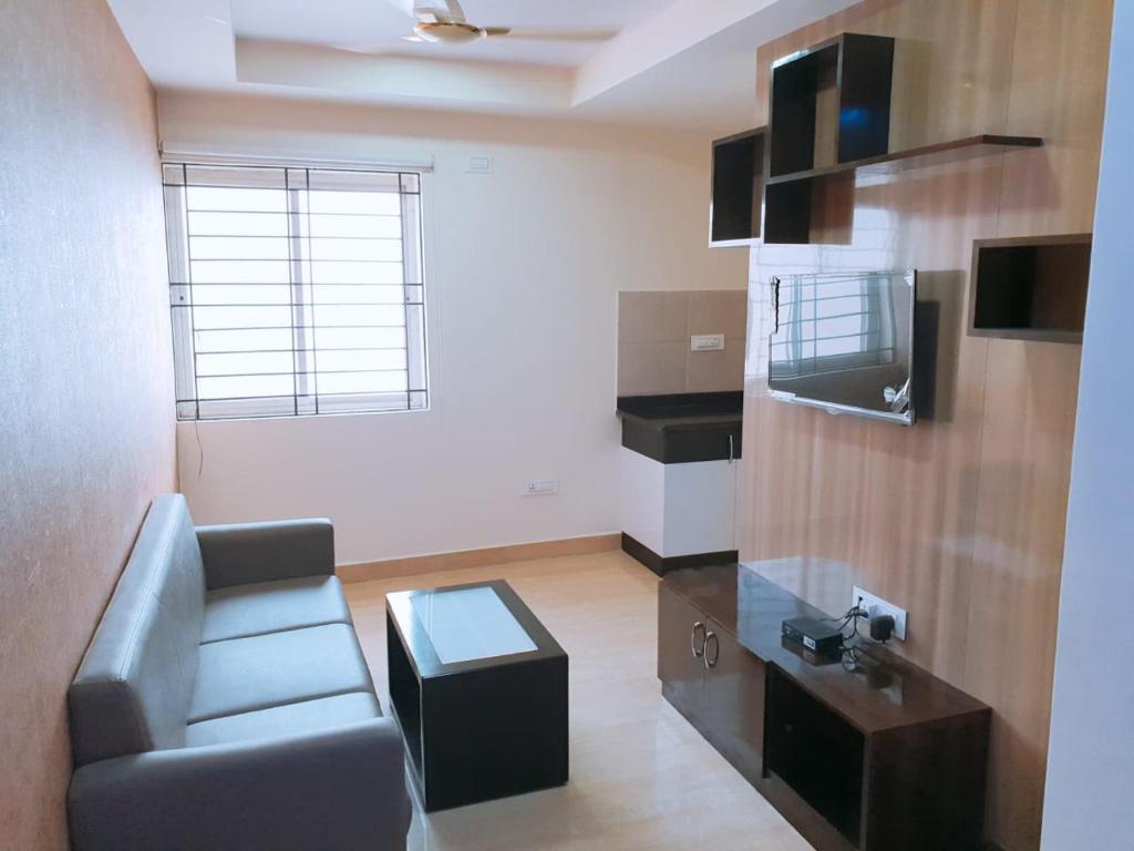 ABM EXPRESS INN SUITES - 3