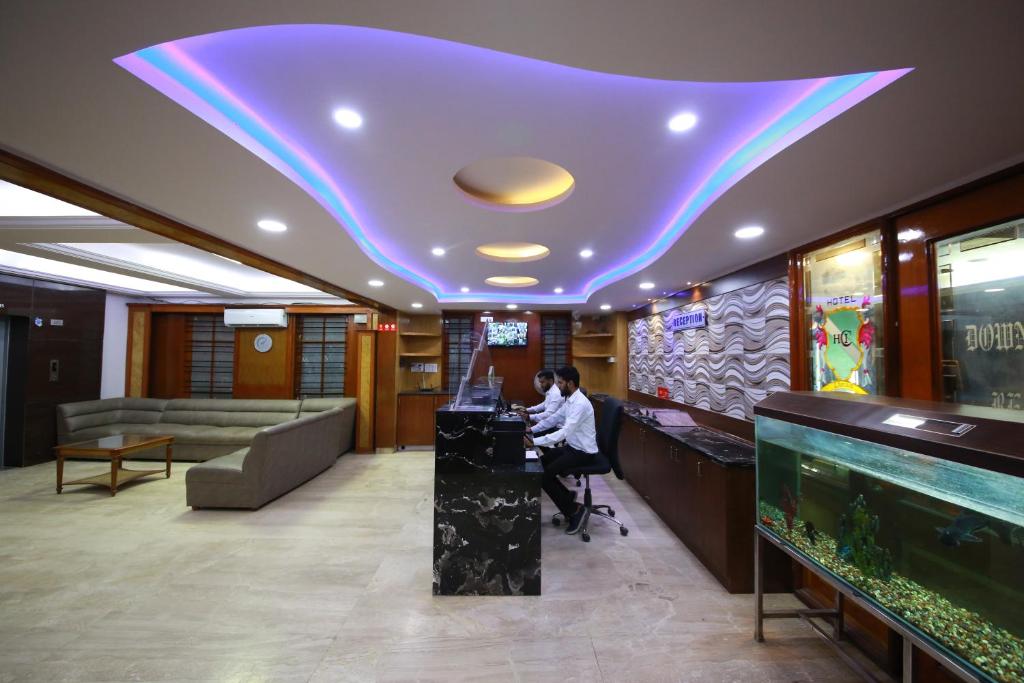 Hotel Chetan International - 2