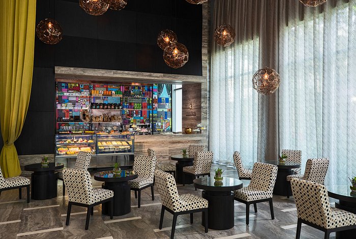 Renaissance Bengaluru Race Course Hotel - 5