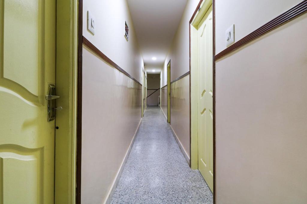 OYO Sree Lakshmi Residency Near Hare Krishna Hill - 3