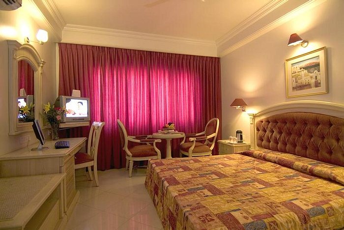 Hotel UD Residency - 4