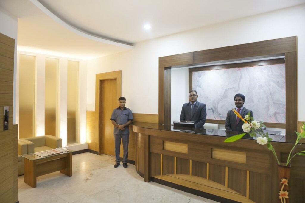 Comfy Luxury Hotel - 2