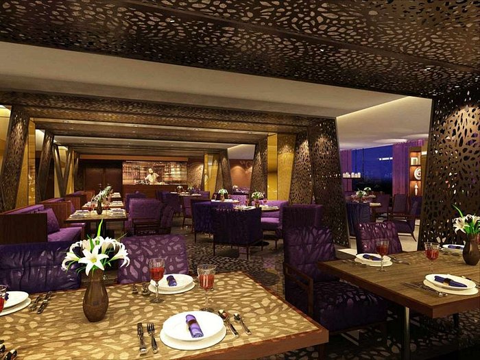 Hotel Davanam Sarovar Portico Suites - 3