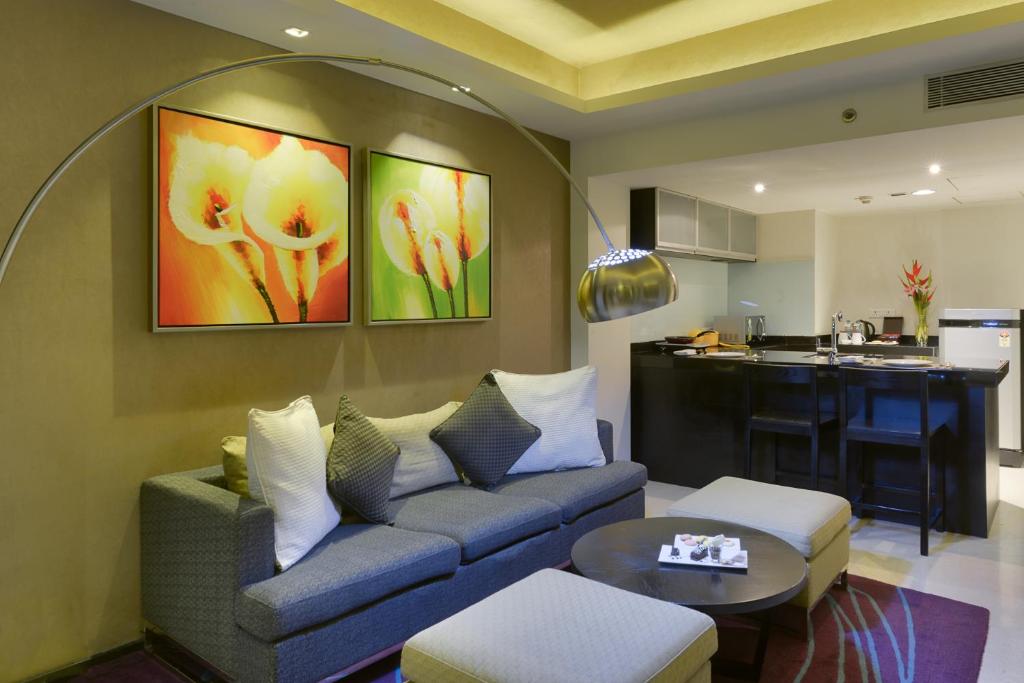 Hotel Davanam Sarovar Portico Suites - 4