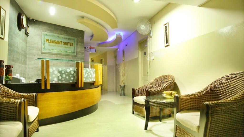 Pleasant Moments Business Hotel - 2