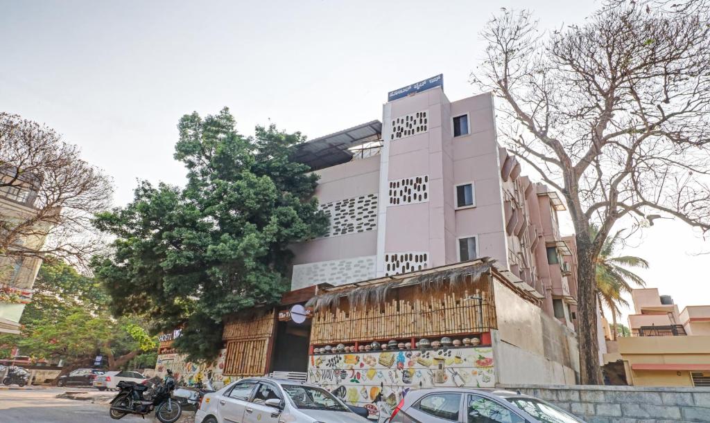 Treebo Trend White Inn Koramangala