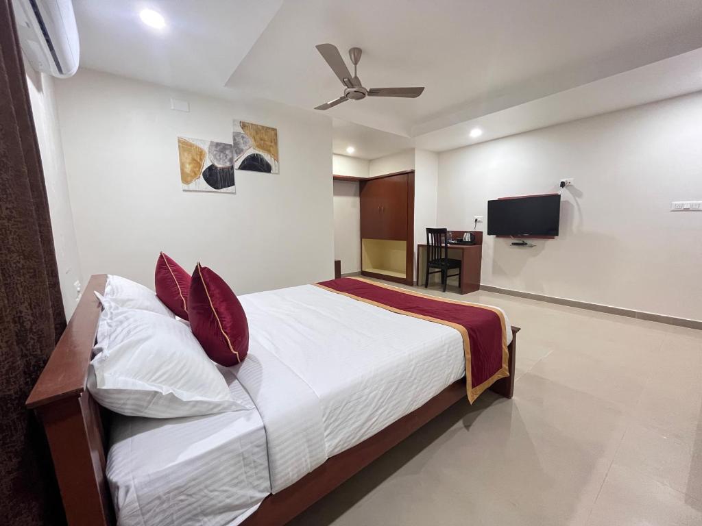 Hotel Royal Flora Koramangala - 4