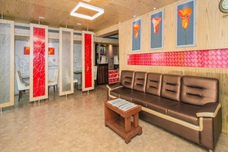 R D Suites A Business Hotel - 3