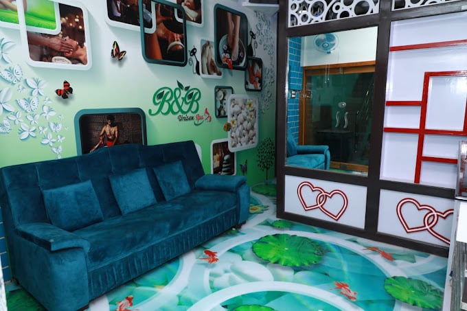 B&B unisex family salon - 3