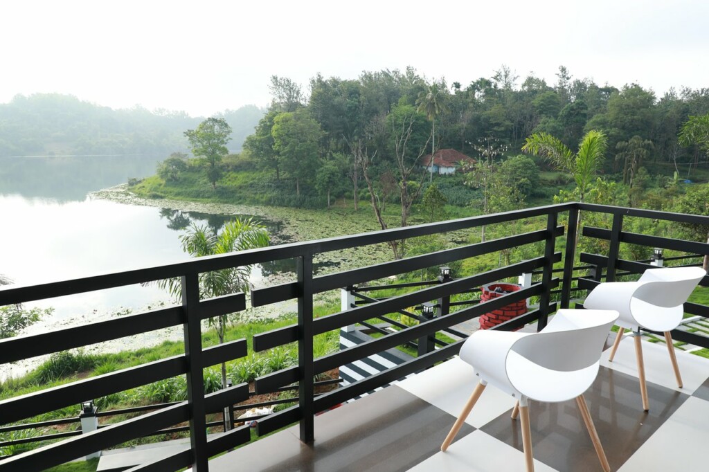 Casa Lake View Resort Wayanad - 3