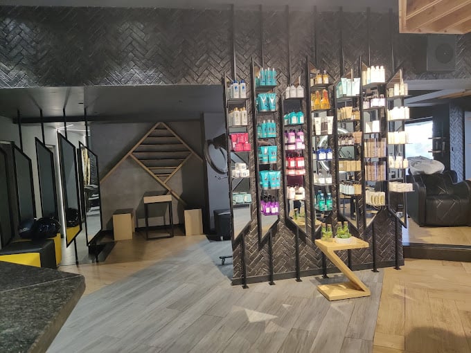 Zazzle Salon - Thillainagar Trichy - 2