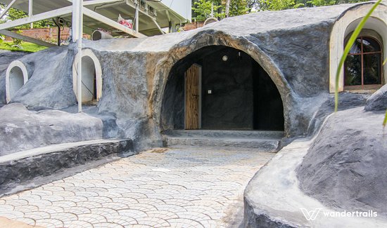 Travellers Cavern Resort Wayanad - 2