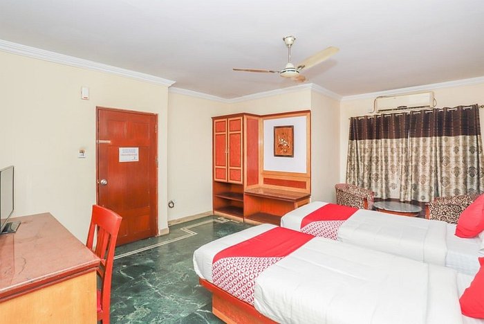 OYO 4439 Aura Inn - 5