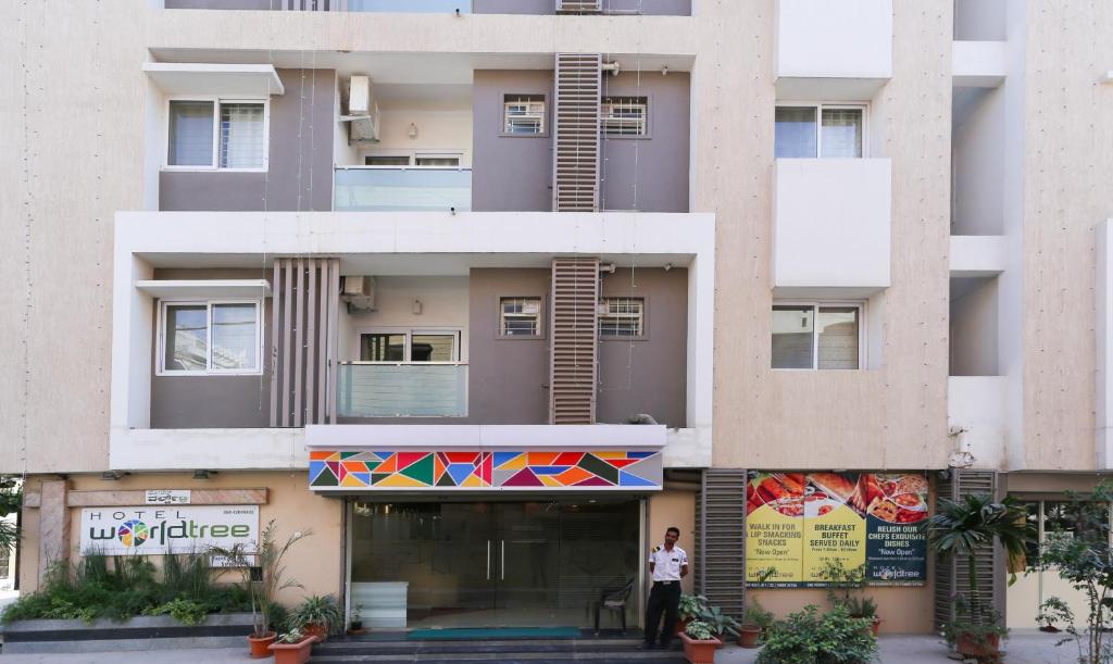 Itsy By Treebo - Worldtree